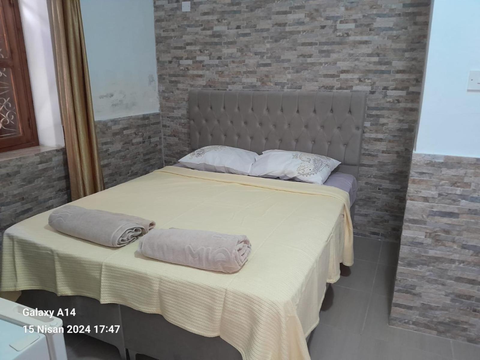 Magic Moon Guest House Фамагуста Экстерьер фото